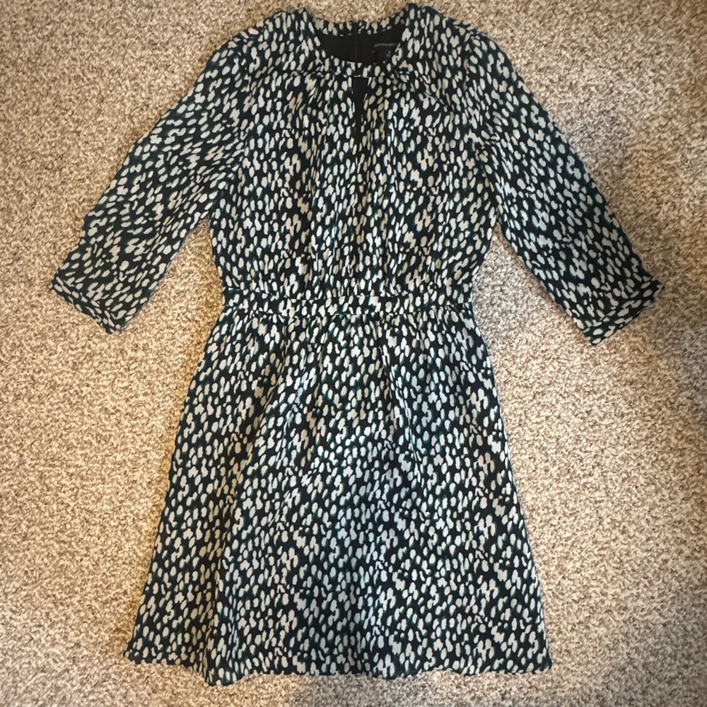 Banana Republic Black, Green, & White Print Dress – Size 6 (Like New)